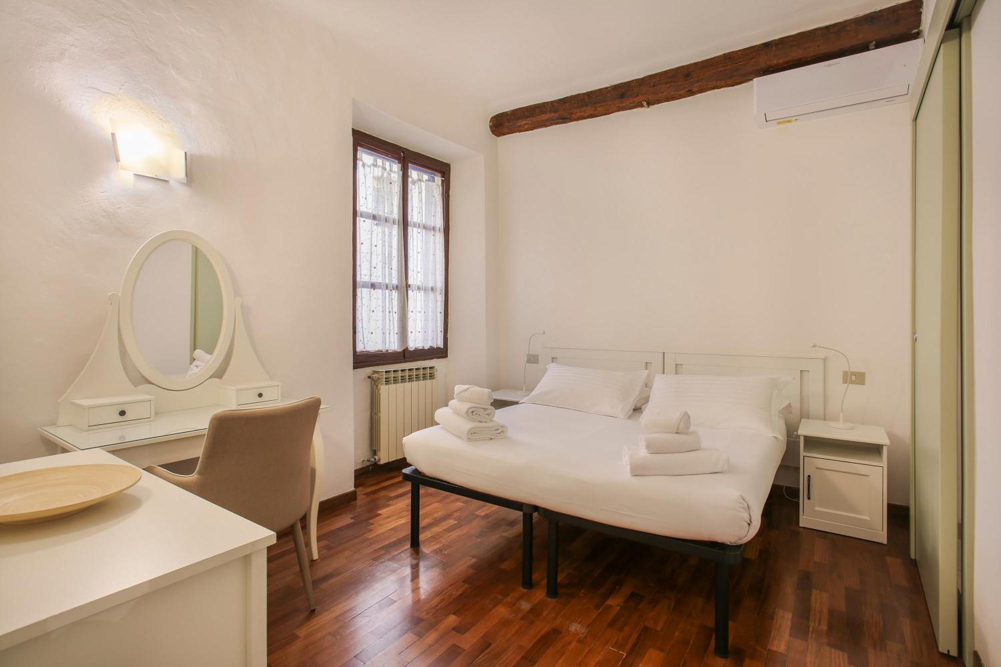 Santa Croce 2 Bedroom * Florenz